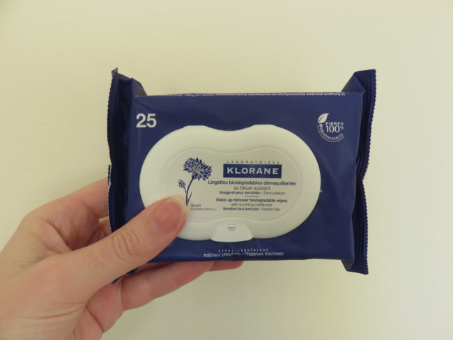 Klorane face wipes. Use this face wipe review to help you find the best eco-friendly, biodegradable cleansing face wipe for your skin #ecofriendly #beauty #biodegradable