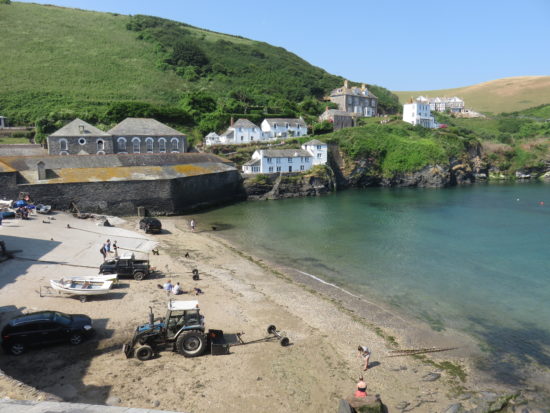Port Isaac harbour. Self-Drive Itinerary Around the Coast of Cornwall England