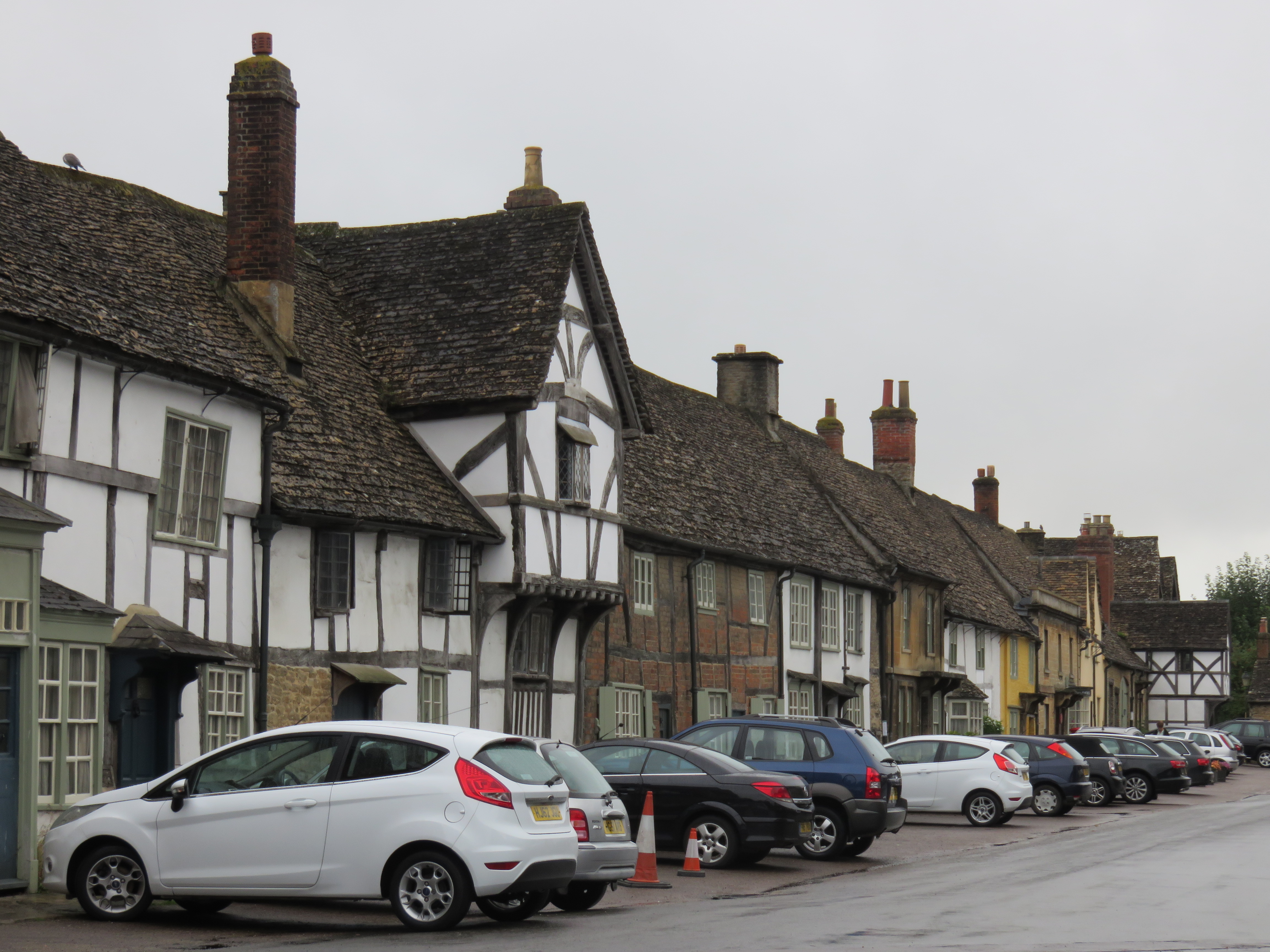 visit lacock england