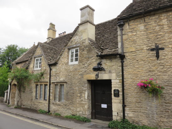 Exploring Castle Combe, the prettiest village in the Cotswolds, Wiltshire #England