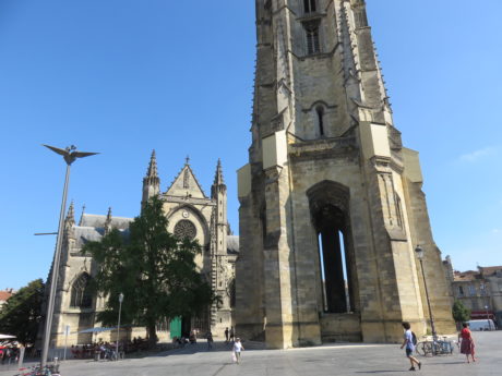 Basilique Saint-Michel. The ultimate guide to exploring Bordeaux France #france #francetravel #bordeaux