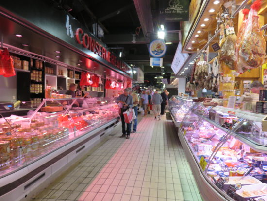 Marché Victor Hugo. What to see and do in Toulouse France #france #francetravel #toulouse
