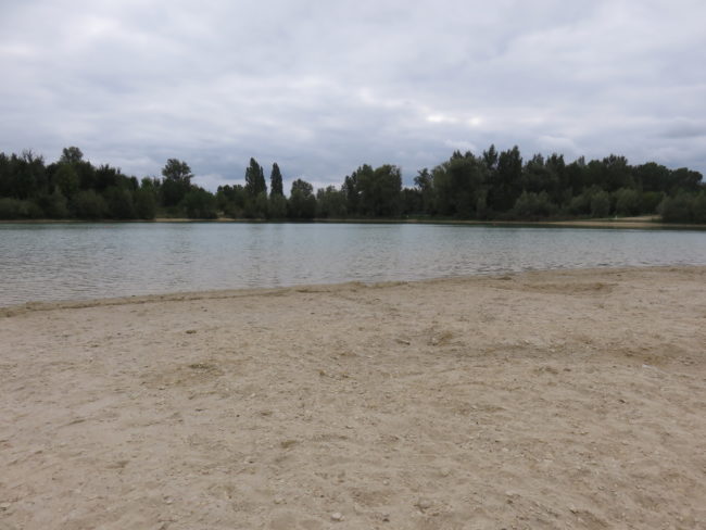 Swimming lake at Parc Public de Pombonne. Exploring the historic French town of Bergerac #france #francetravel