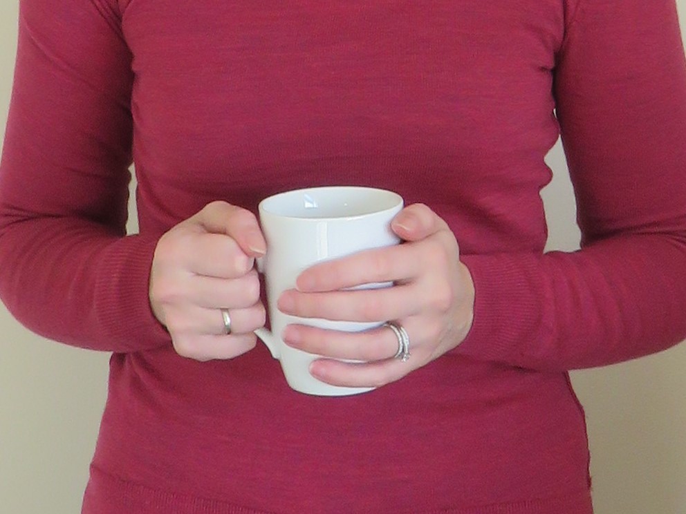 Herbal tea recipe that eliminates sugar cravings and aides IBS #ibs #irritablebowelsyndrome #ibsrelief #herbaltea