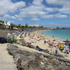 Playa Dorada Beach. Exploring the volcanic island of Lanzarote in the Canary Islands: 5 day itinerary #lanzarote #spain