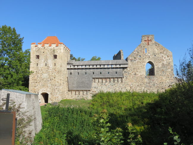 Sigulda medieval castle. What to see and do in Sigulda, Gauja Valley #Latvia
