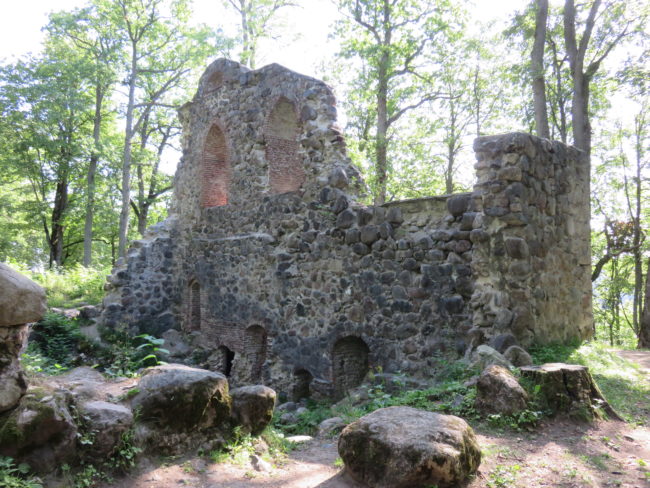Krimulda Castle Ruins. What to see and do in Sigulda, Gauja Valley #Latvia