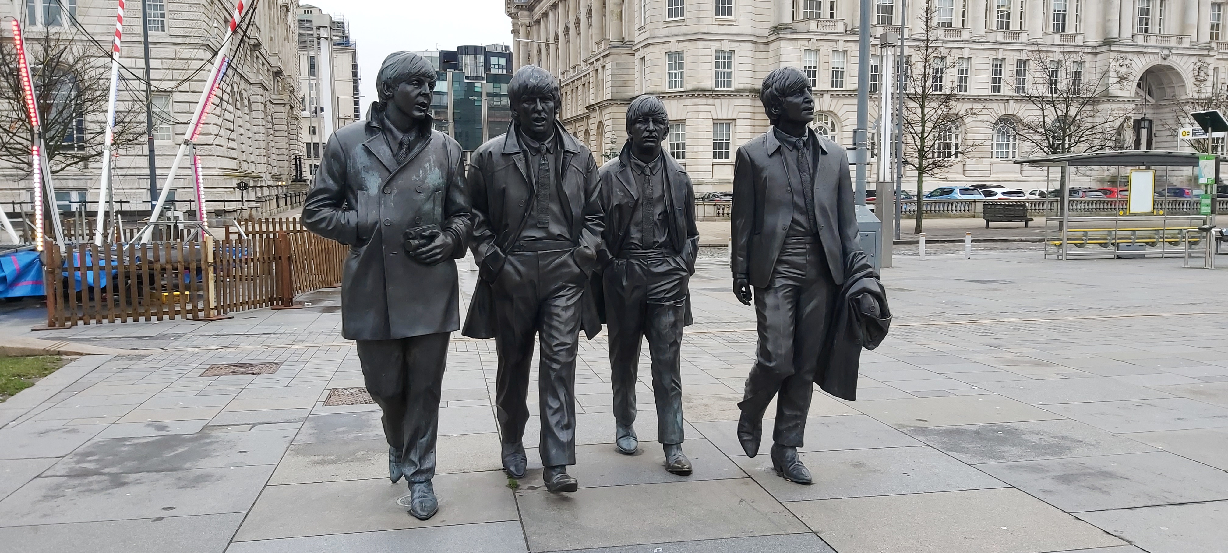 The Beatles statue | How Beautiful Life Is