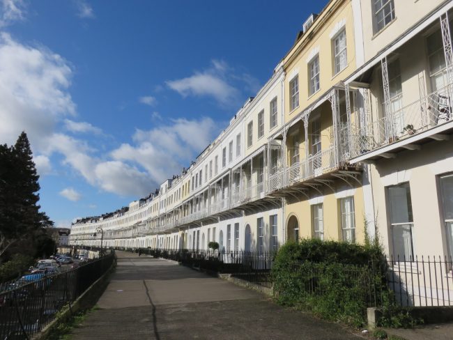 Royal York Crescent. How to spend a weekend in Bristol #bristol