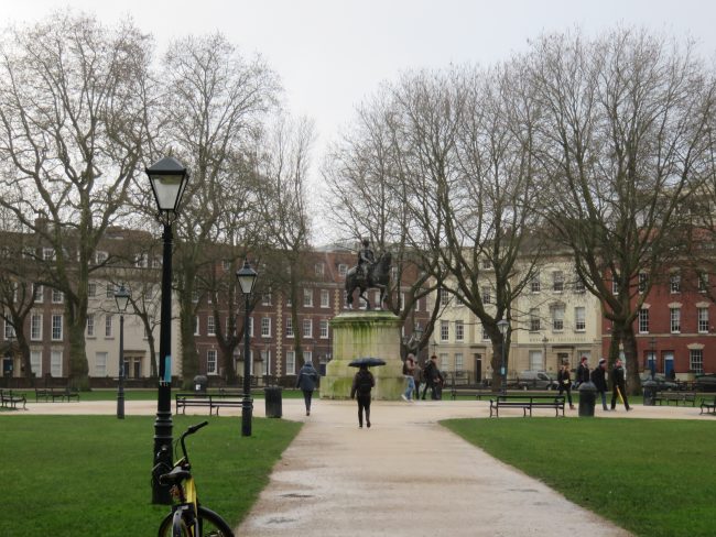 Queen Square. How to spend a weekend in Bristol #bristol