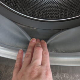 How to deep clean your washing machine components