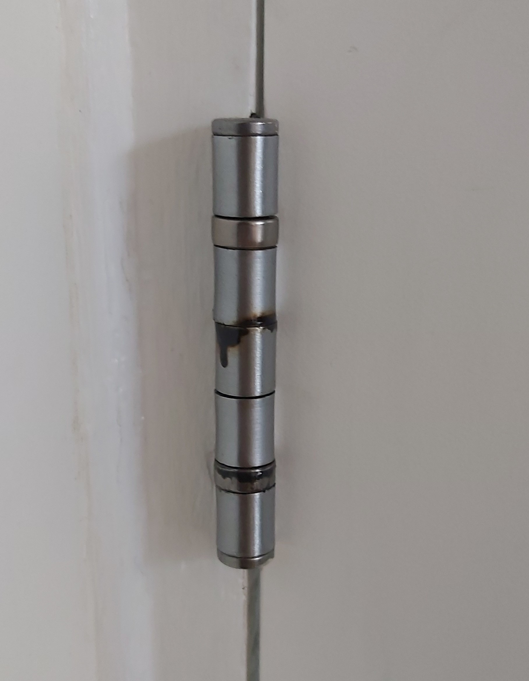 Dirty grease door hinges