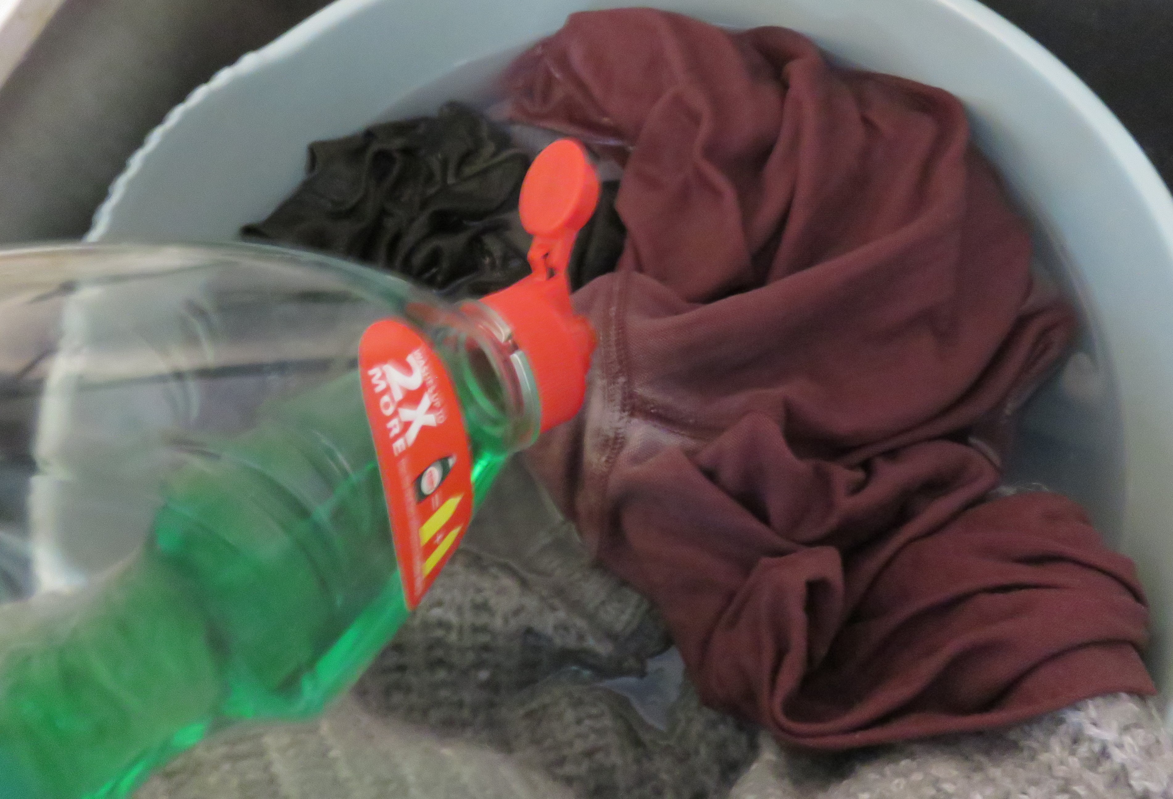 Removing sweat and deodorant stains from wool